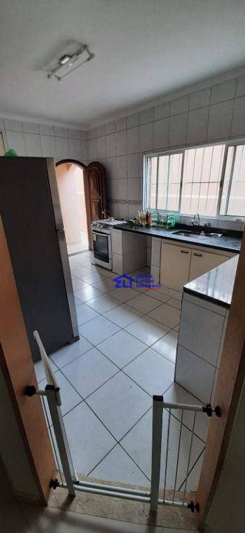 Casa à venda com 6 quartos, 240m² - Foto 15