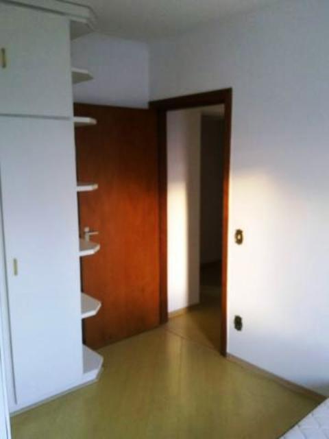 Apartamento à venda com 3 quartos, 130m² - Foto 3