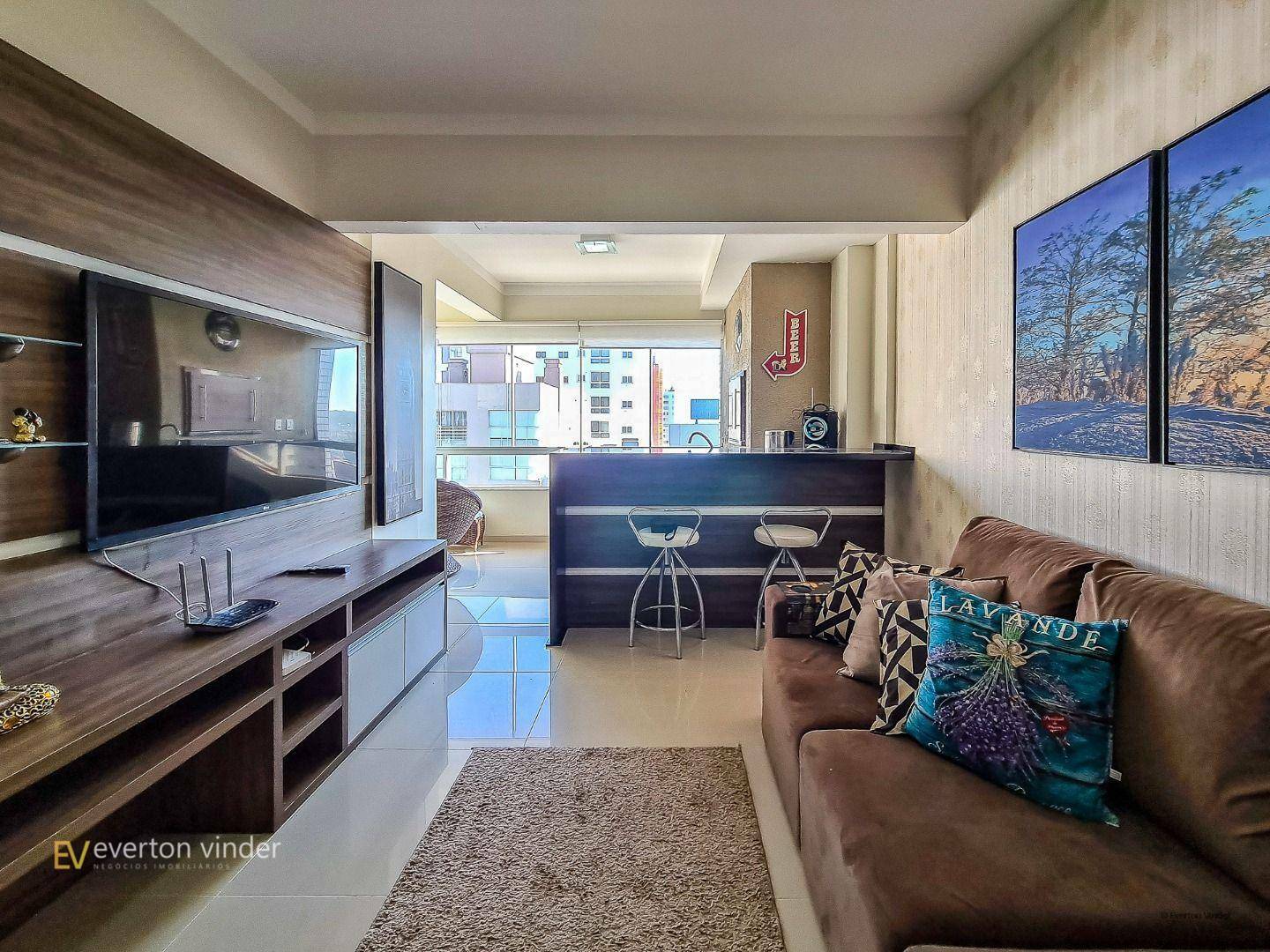 Apartamento à venda com 2 quartos, 104m² - Foto 4