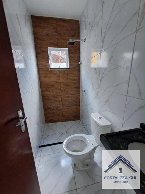 Casa à venda com 3 quartos, 90m² - Foto 5