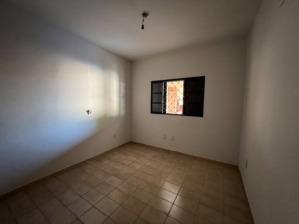 Casa à venda com 3 quartos, 217m² - Foto 8