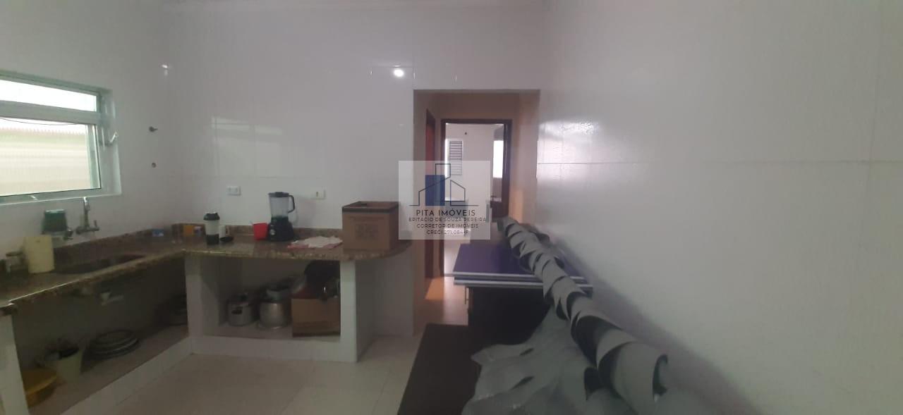 Casa à venda com 2 quartos, 157m² - Foto 5