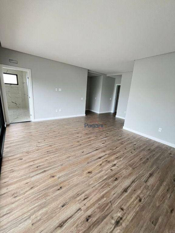 Casa à venda com 4 quartos, 307m² - Foto 35