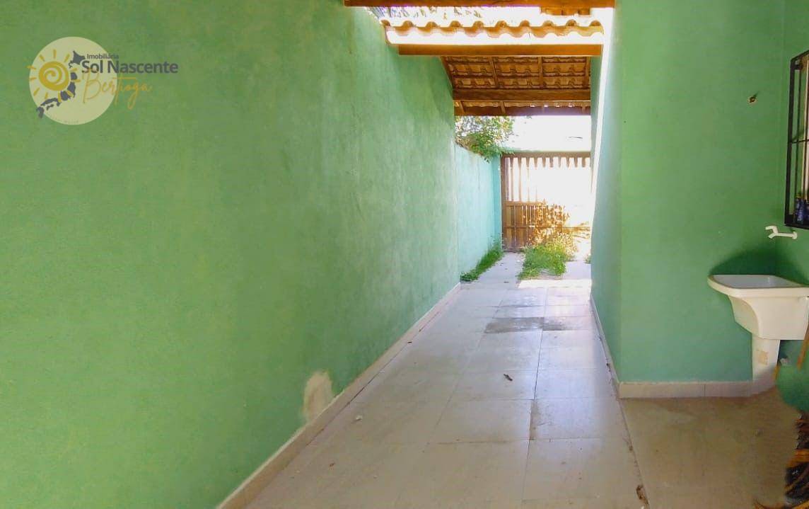Casa à venda com 2 quartos, 72m² - Foto 3