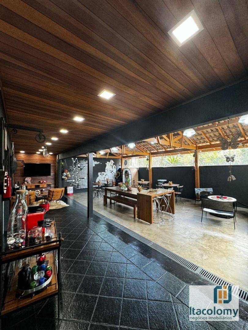 Casa de Condomínio à venda com 3 quartos, 290m² - Foto 17