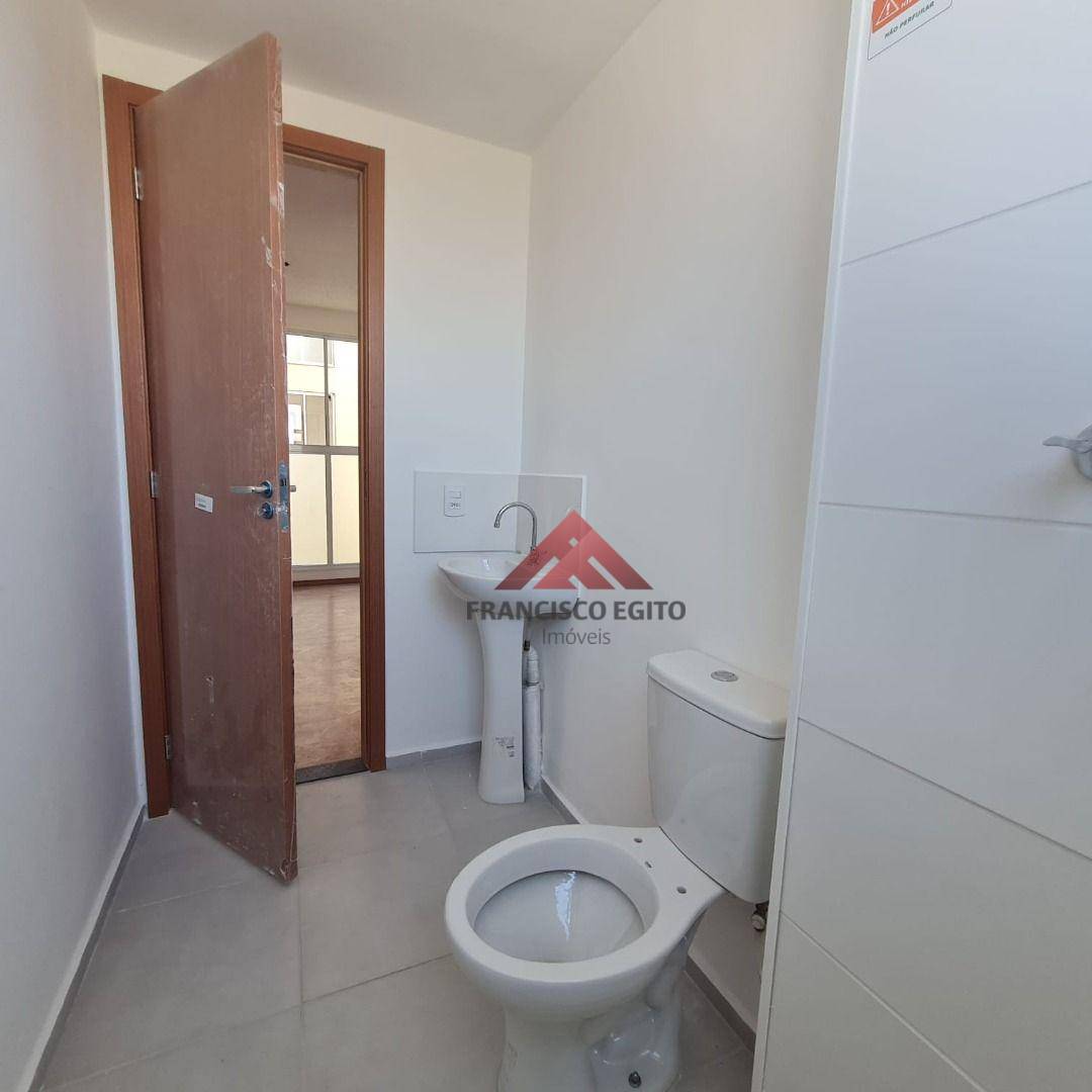 Apartamento para alugar com 2 quartos, 42m² - Foto 11