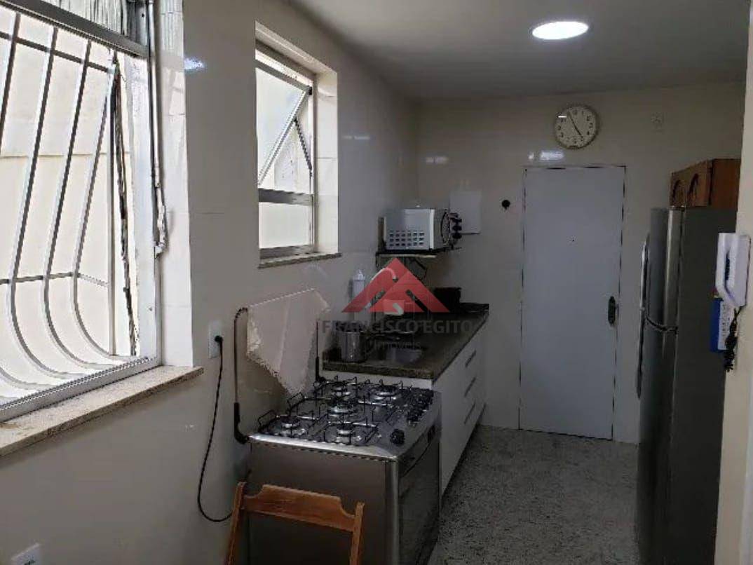 Apartamento à venda com 2 quartos, 75m² - Foto 9