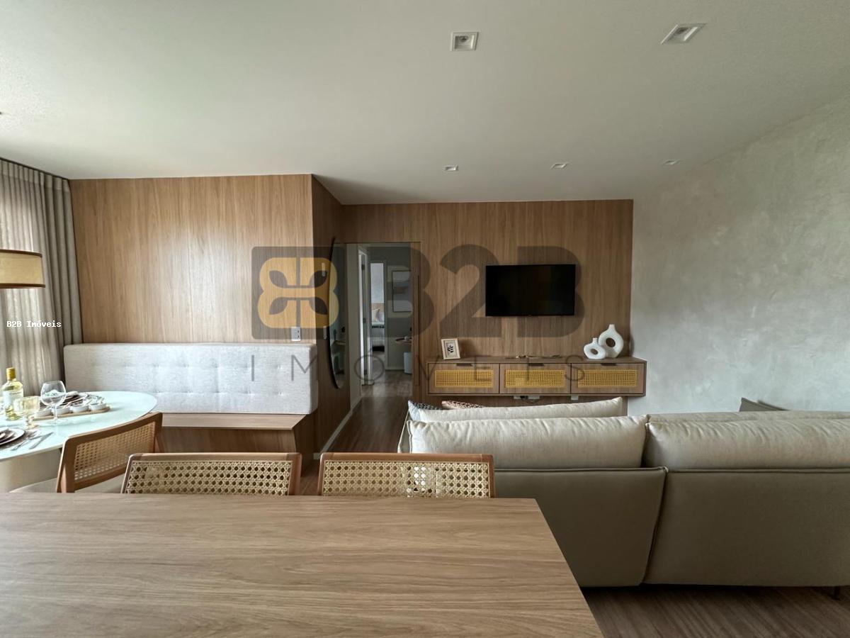 Apartamento à venda com 2 quartos, 64m² - Foto 3