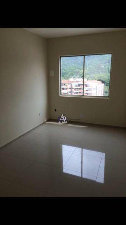 Apartamento à venda com 2 quartos, 70m² - Foto 17