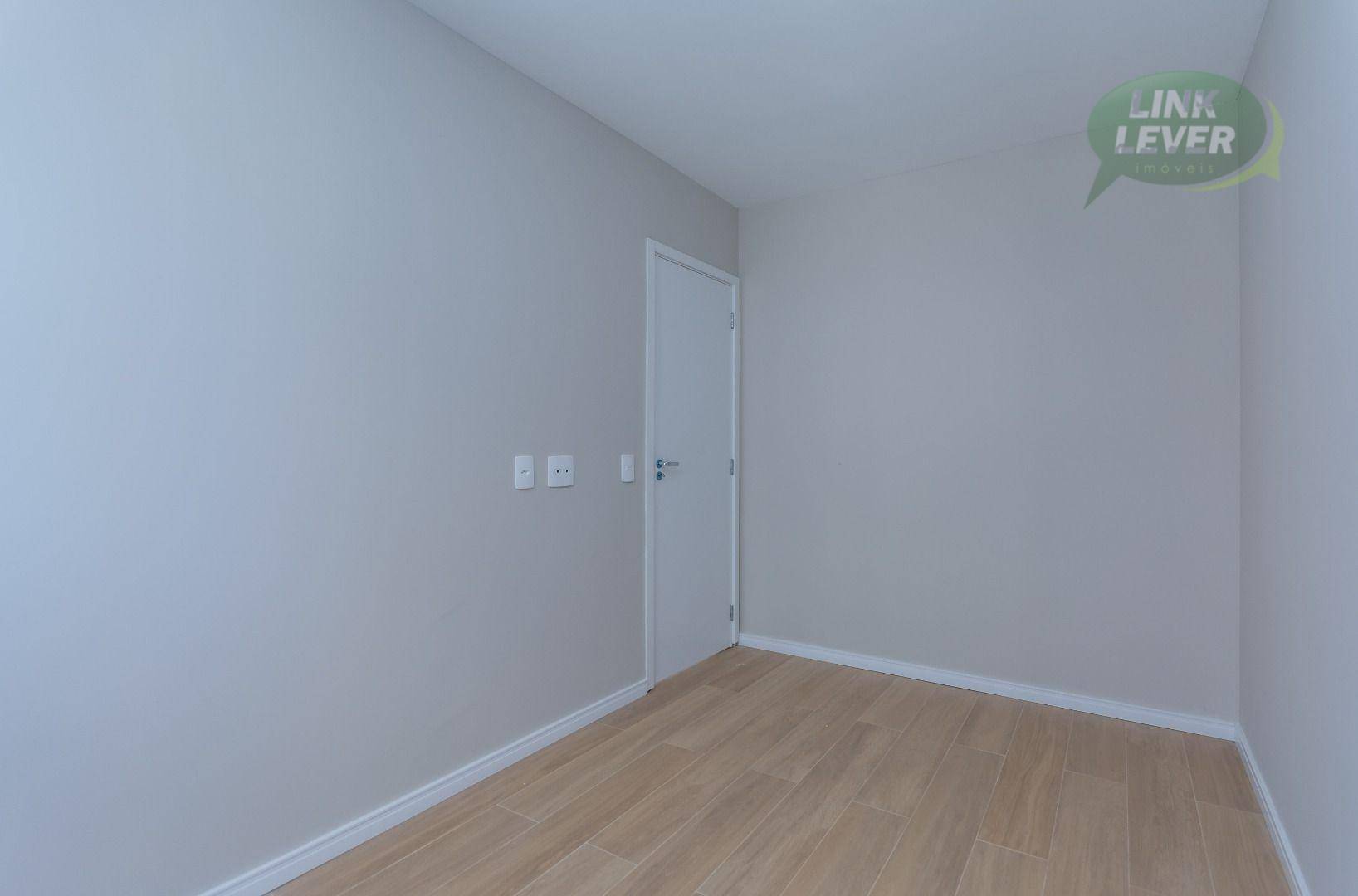 Apartamento para alugar com 2 quartos, 64m² - Foto 32