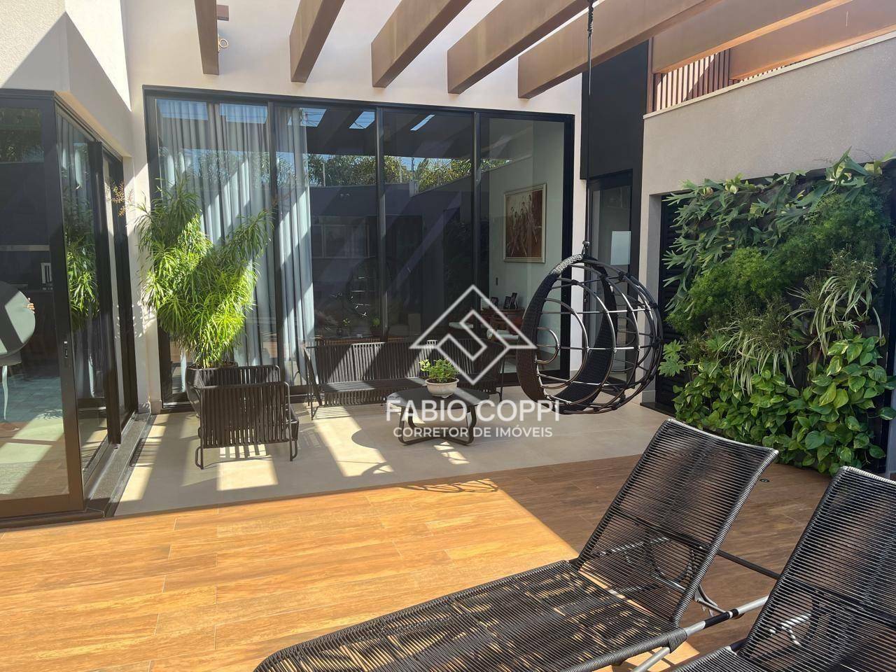 Casa de Condomínio à venda com 4 quartos, 455m² - Foto 3