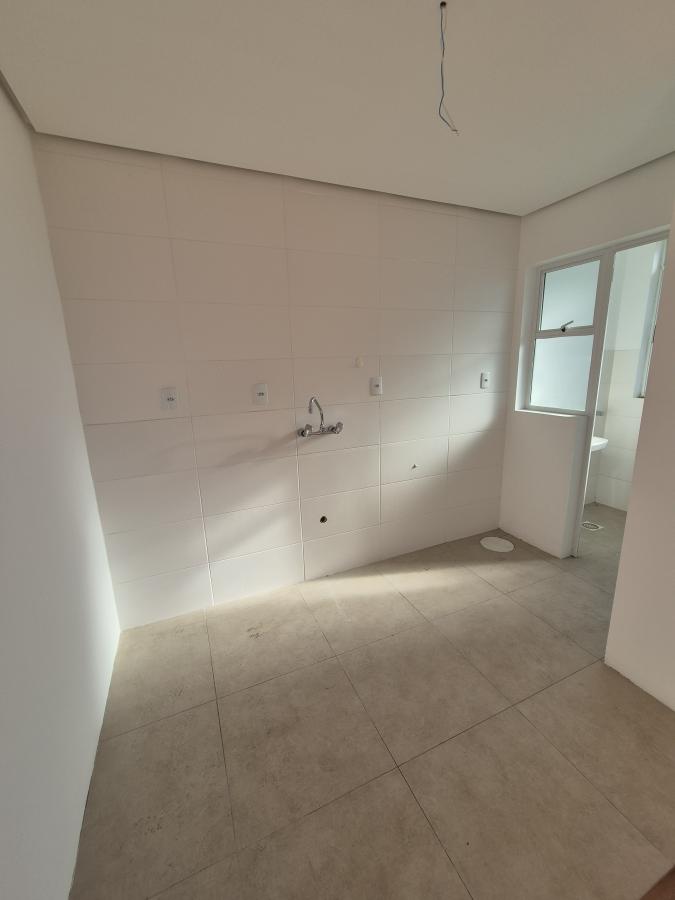 Apartamento à venda com 2 quartos, 61m² - Foto 4