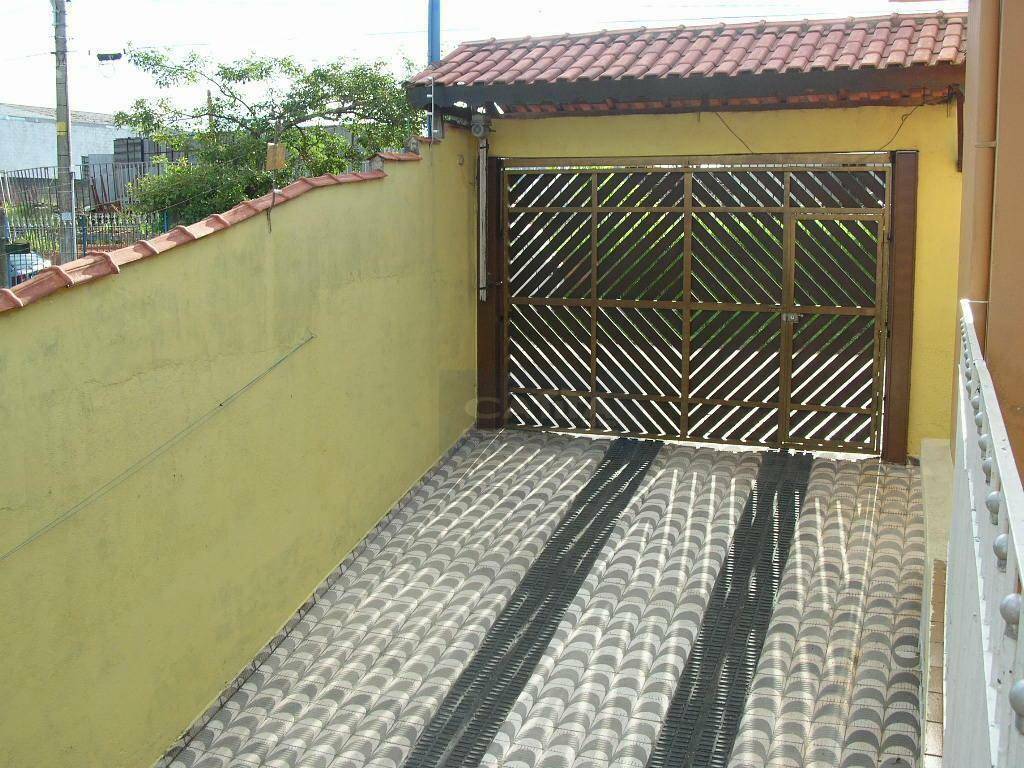 Sobrado à venda com 4 quartos, 300m² - Foto 1