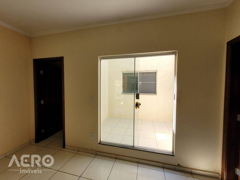 Casa à venda com 3 quartos, 180m² - Foto 6