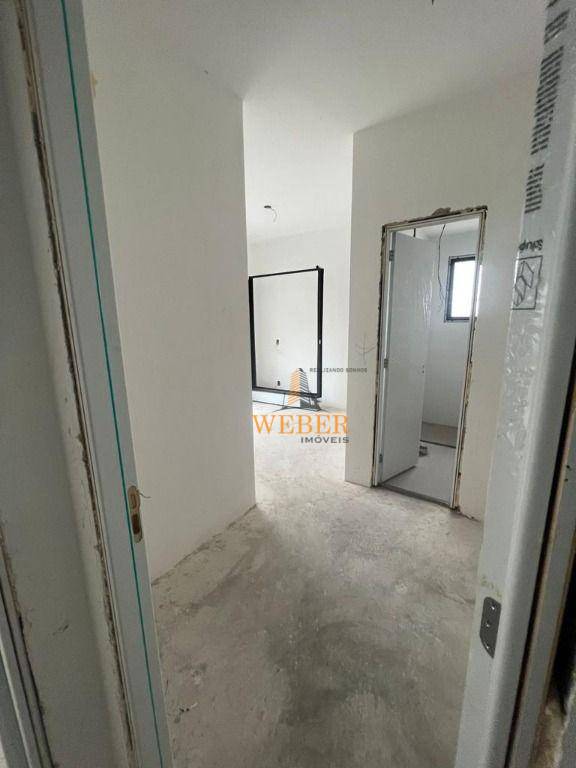 Apartamento à venda com 3 quartos, 106m² - Foto 2