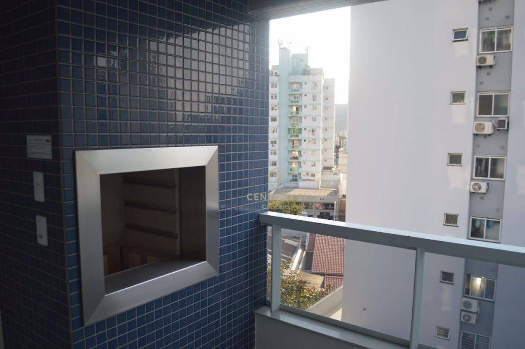 Apartamento à venda com 2 quartos, 69m² - Foto 1