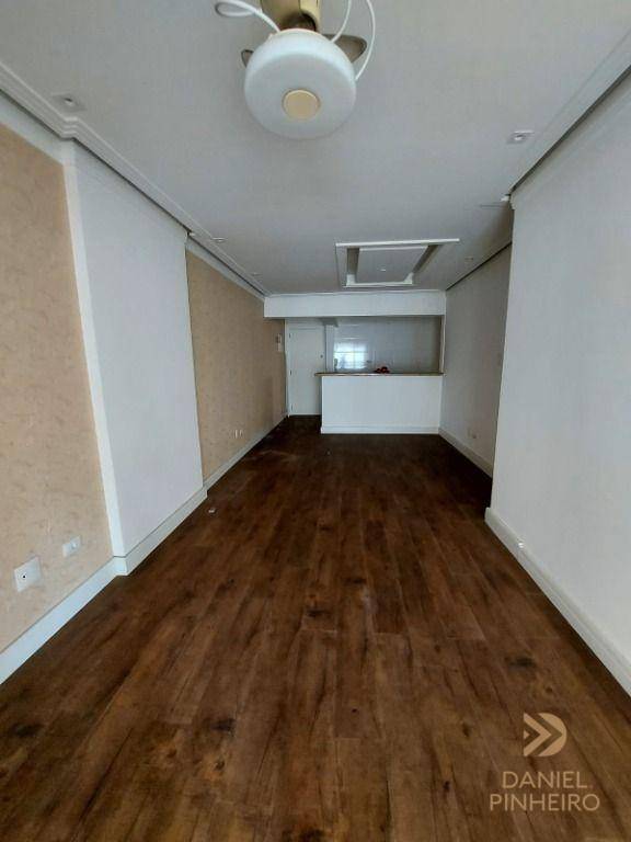 Apartamento à venda com 3 quartos, 101m² - Foto 7