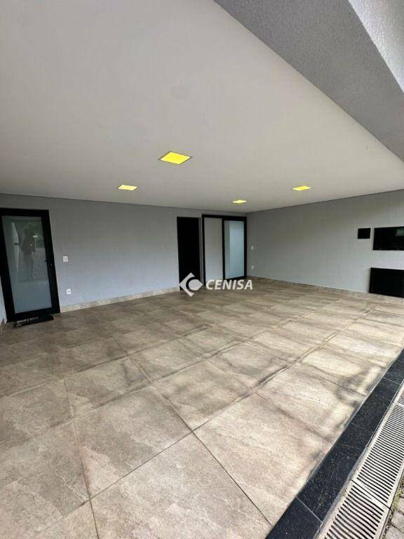 Casa à venda e aluguel com 3 quartos, 357m² - Foto 2