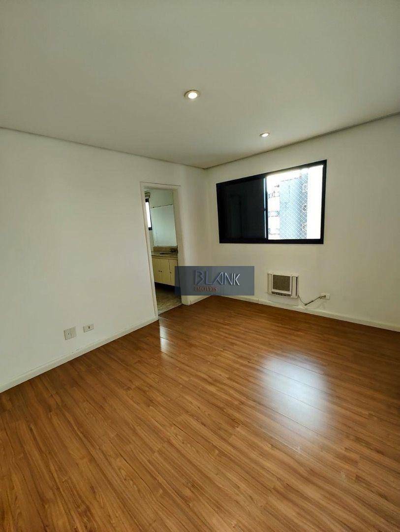 Apartamento para alugar com 2 quartos, 132m² - Foto 13