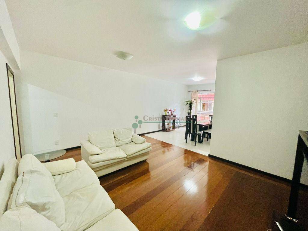 Apartamento à venda com 3 quartos, 131m² - Foto 2