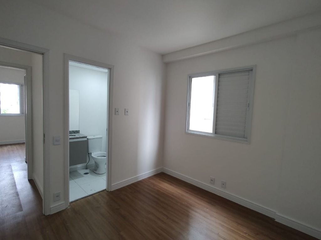 Apartamento para alugar com 2 quartos, 64m² - Foto 9