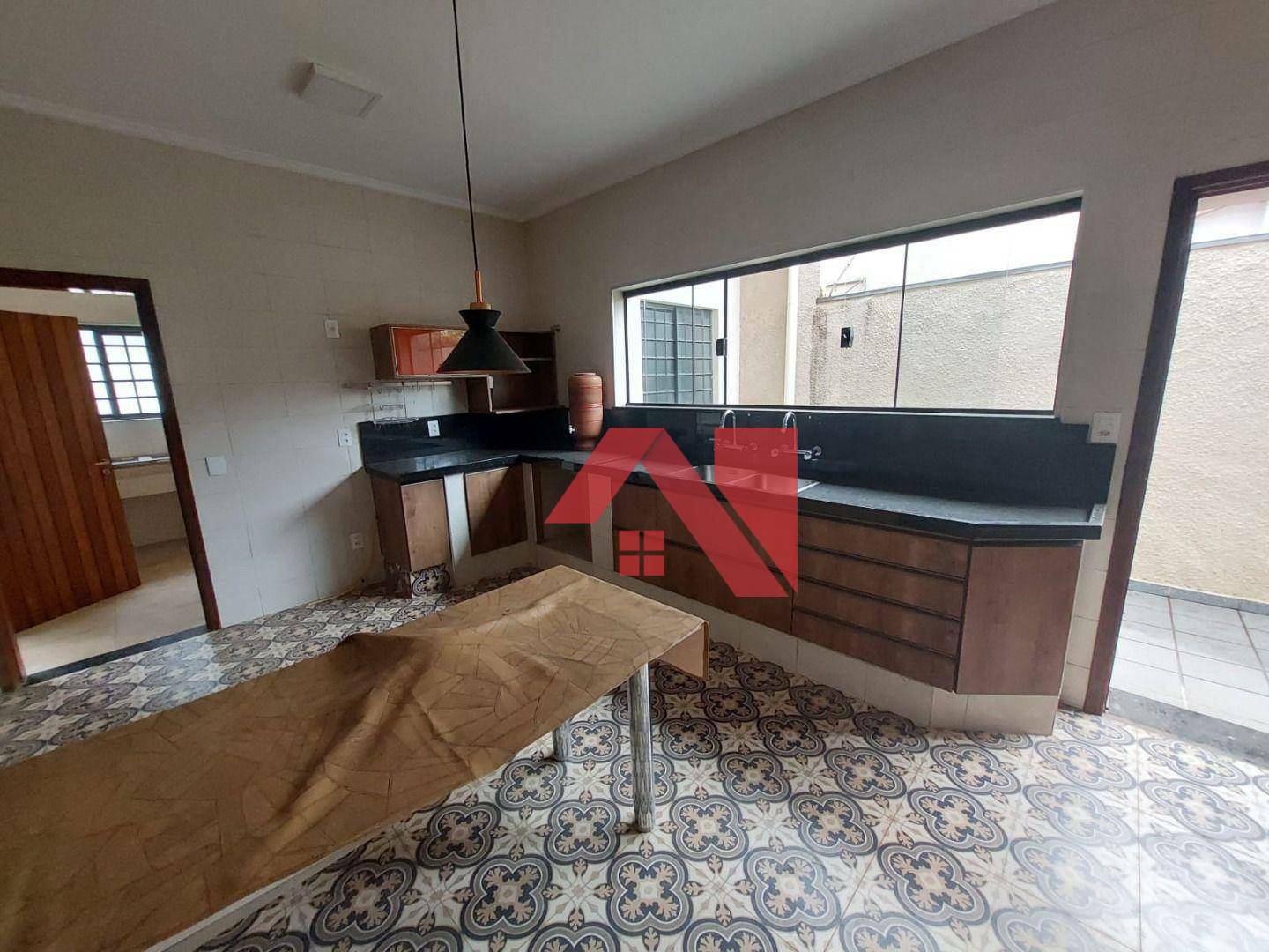 Casa à venda com 3 quartos, 314m² - Foto 9