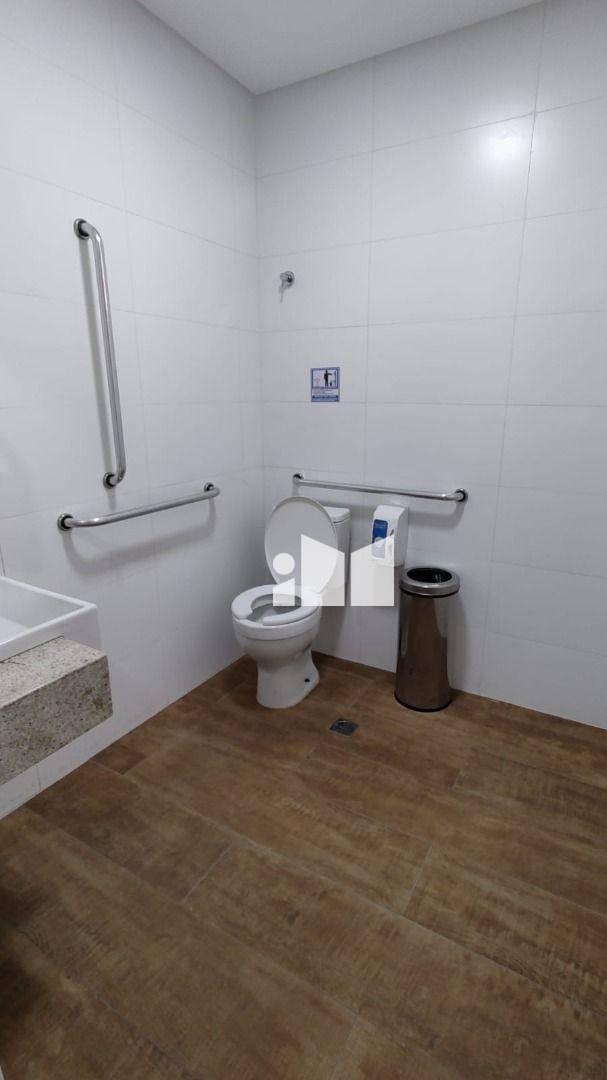 Apartamento para alugar com 2 quartos, 65m² - Foto 23