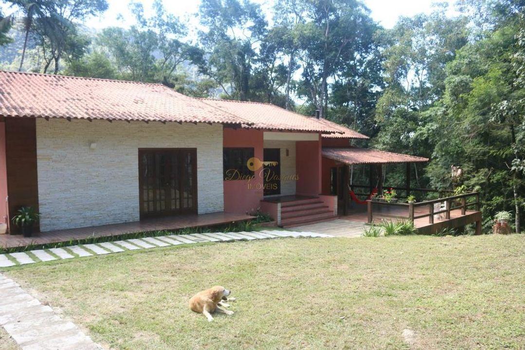 Casa de Condomínio à venda com 3 quartos, 270m² - Foto 1