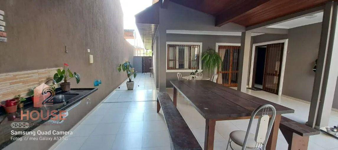 Casa de Condomínio à venda com 4 quartos, 207m² - Foto 9