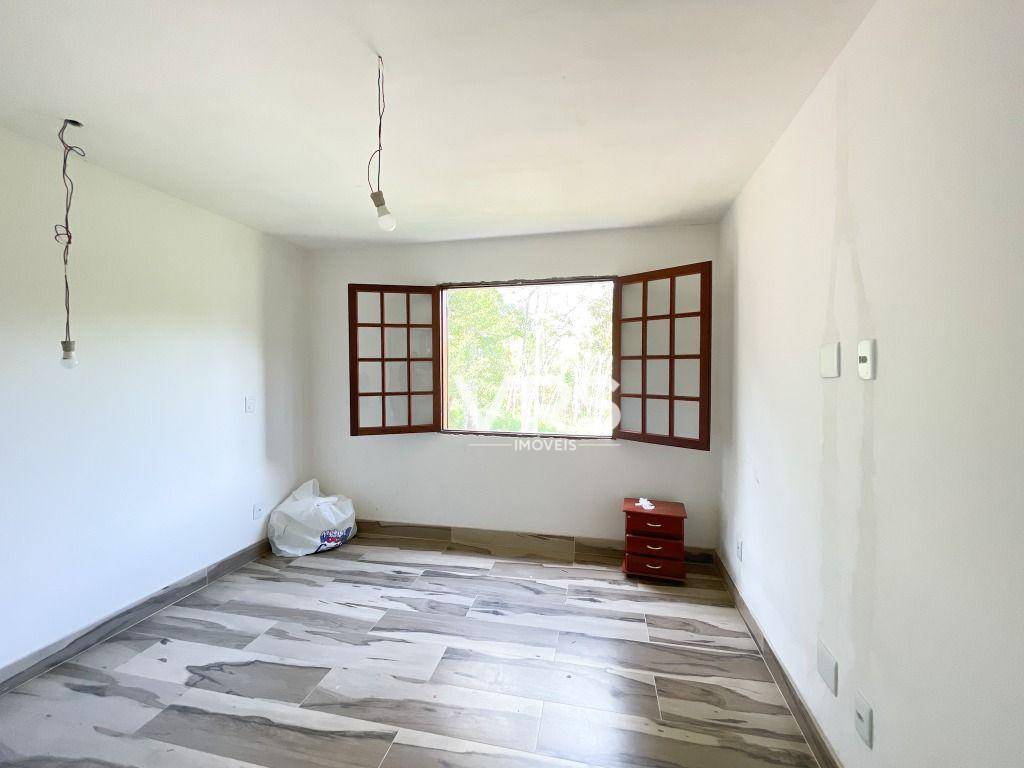 Casa de Condomínio à venda com 4 quartos, 275m² - Foto 10