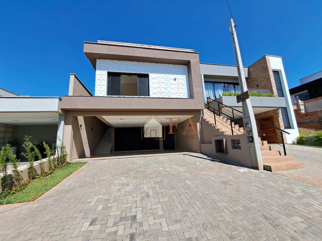 Casa de Condomínio à venda com 3 quartos, 173m² - Foto 1