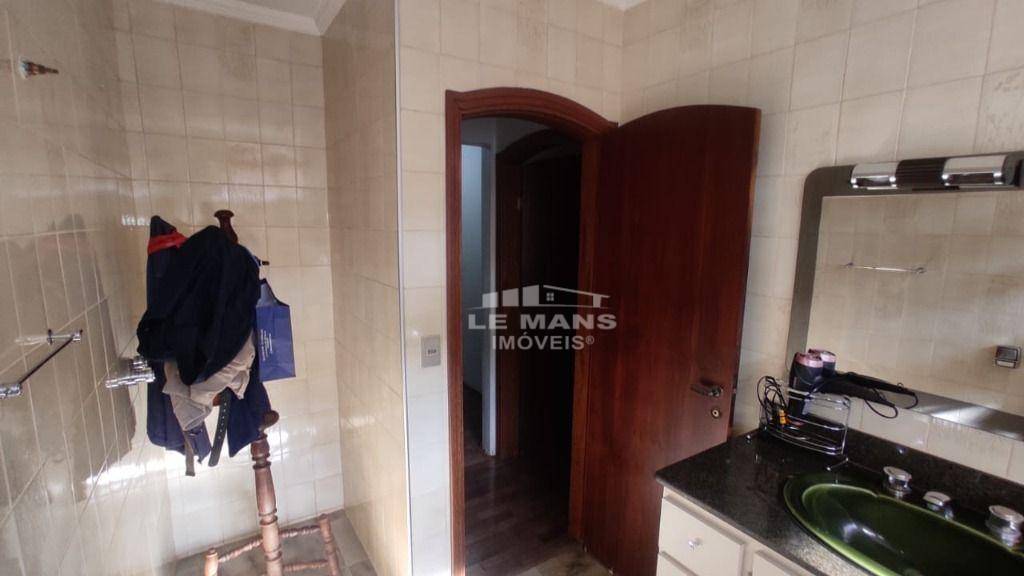 Casa à venda com 4 quartos, 196m² - Foto 25