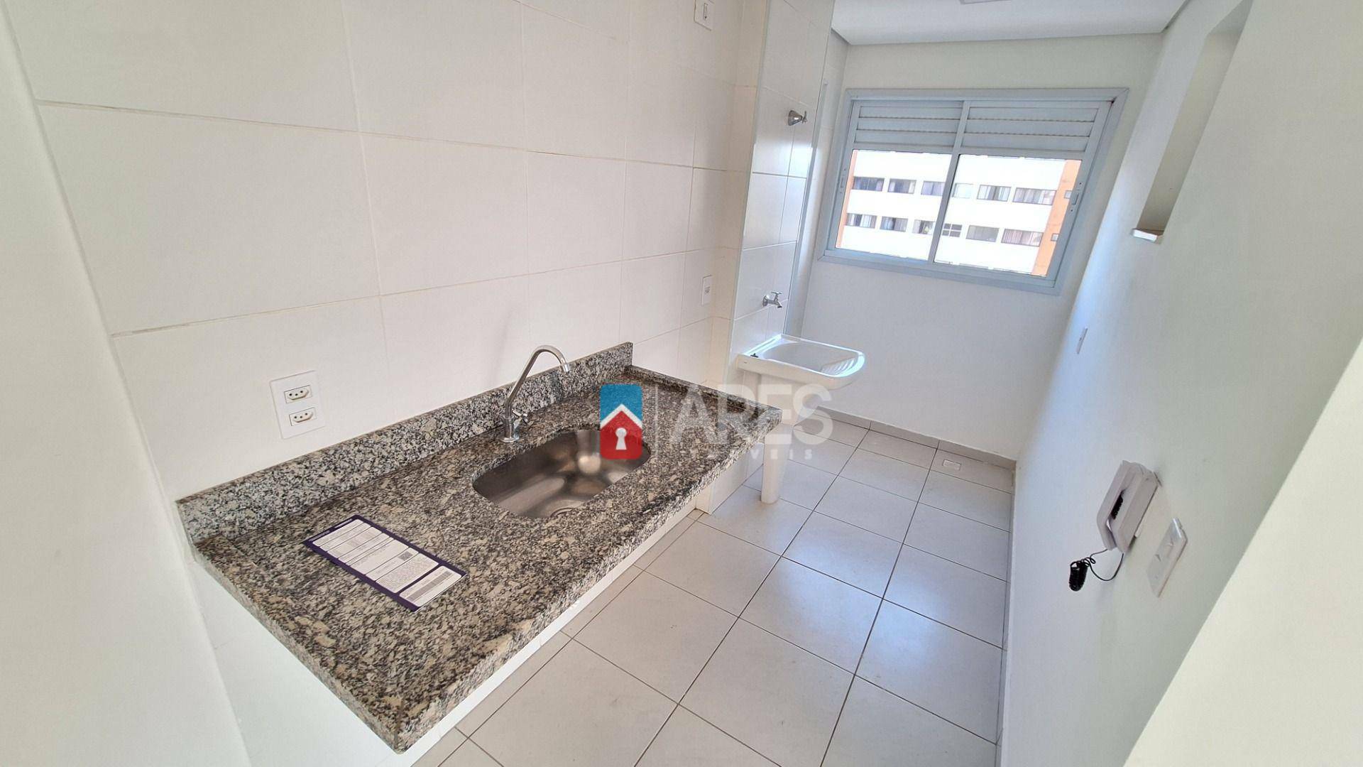 Apartamento à venda com 2 quartos, 55m² - Foto 2