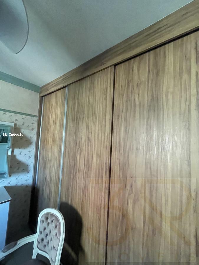 Apartamento para alugar com 3 quartos, 119m² - Foto 15