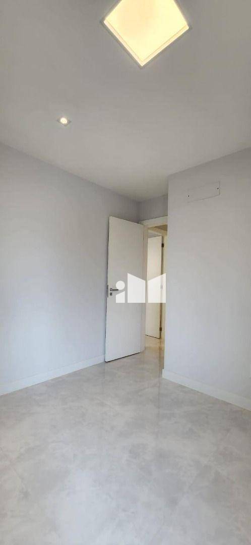 Apartamento à venda com 2 quartos, 80m² - Foto 13