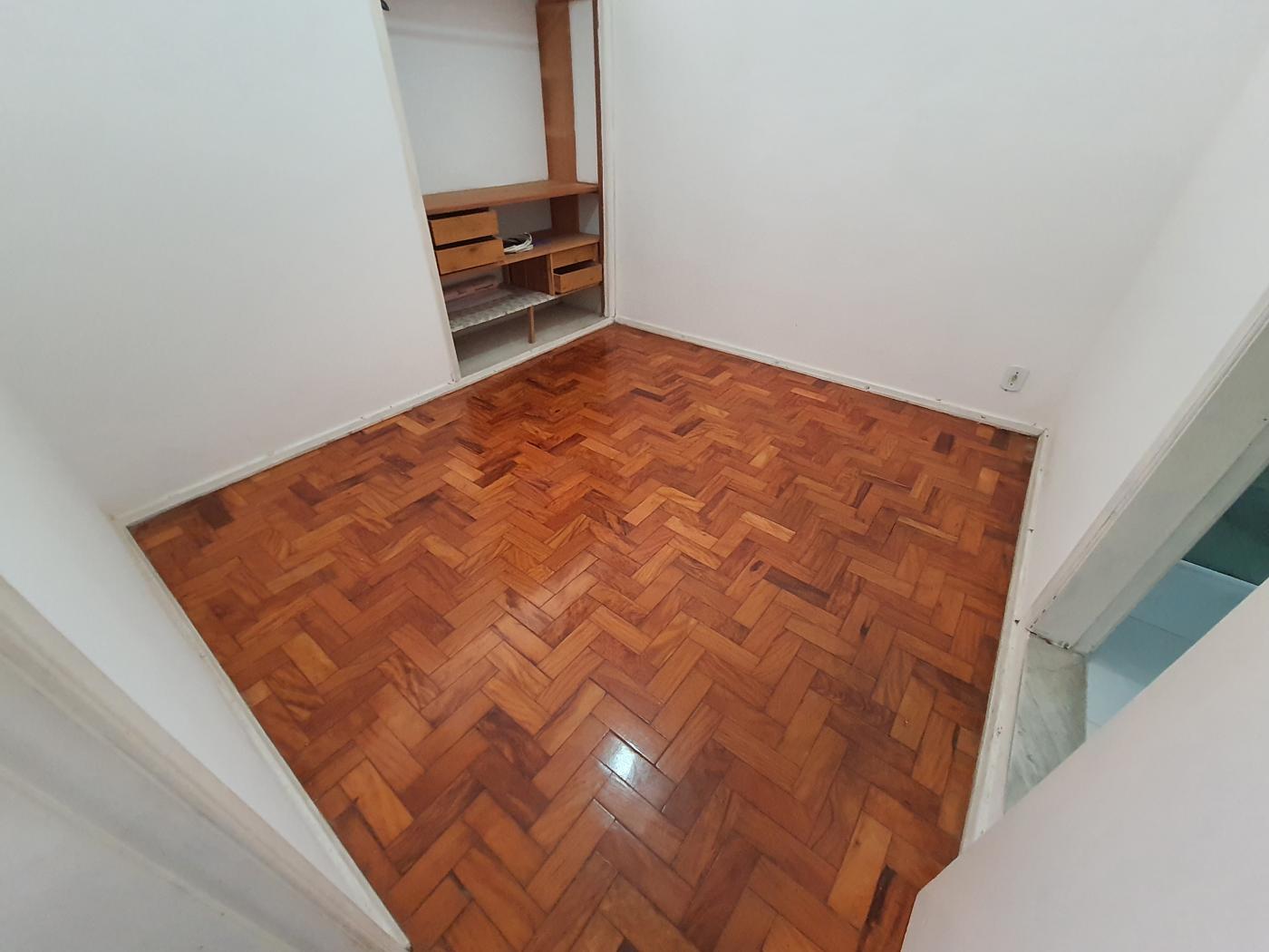 Apartamento para alugar com 2 quartos, 54m² - Foto 13