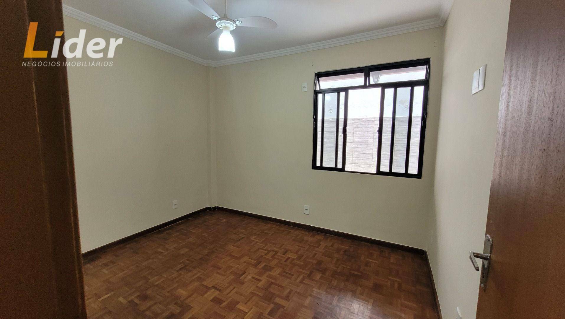 Apartamento à venda com 3 quartos, 98m² - Foto 8