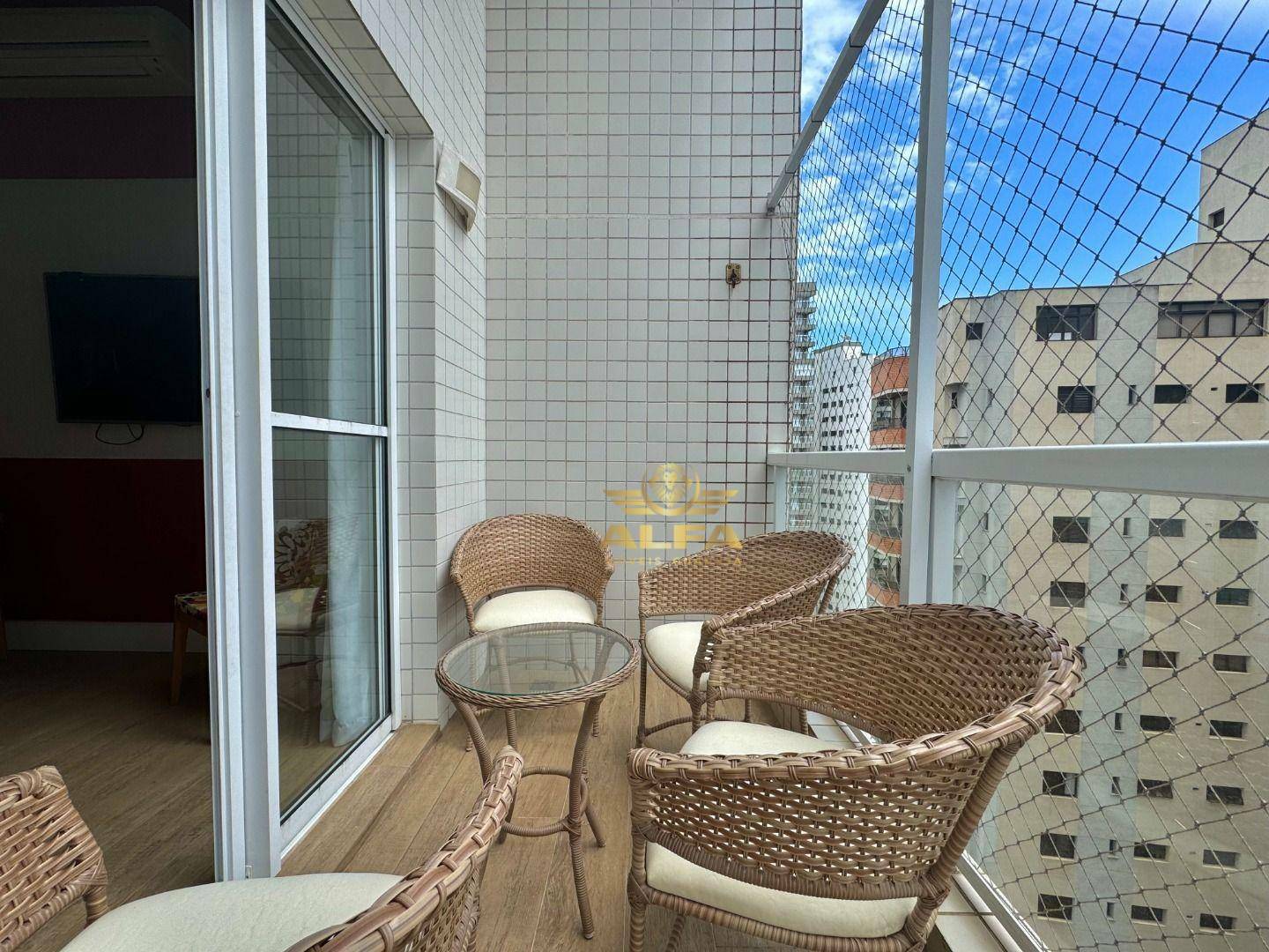 Apartamento à venda com 3 quartos, 160m² - Foto 7