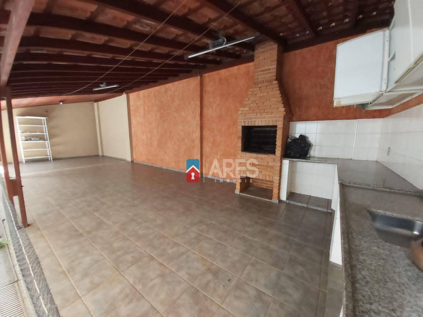 Casa para alugar com 3 quartos, 230m² - Foto 20