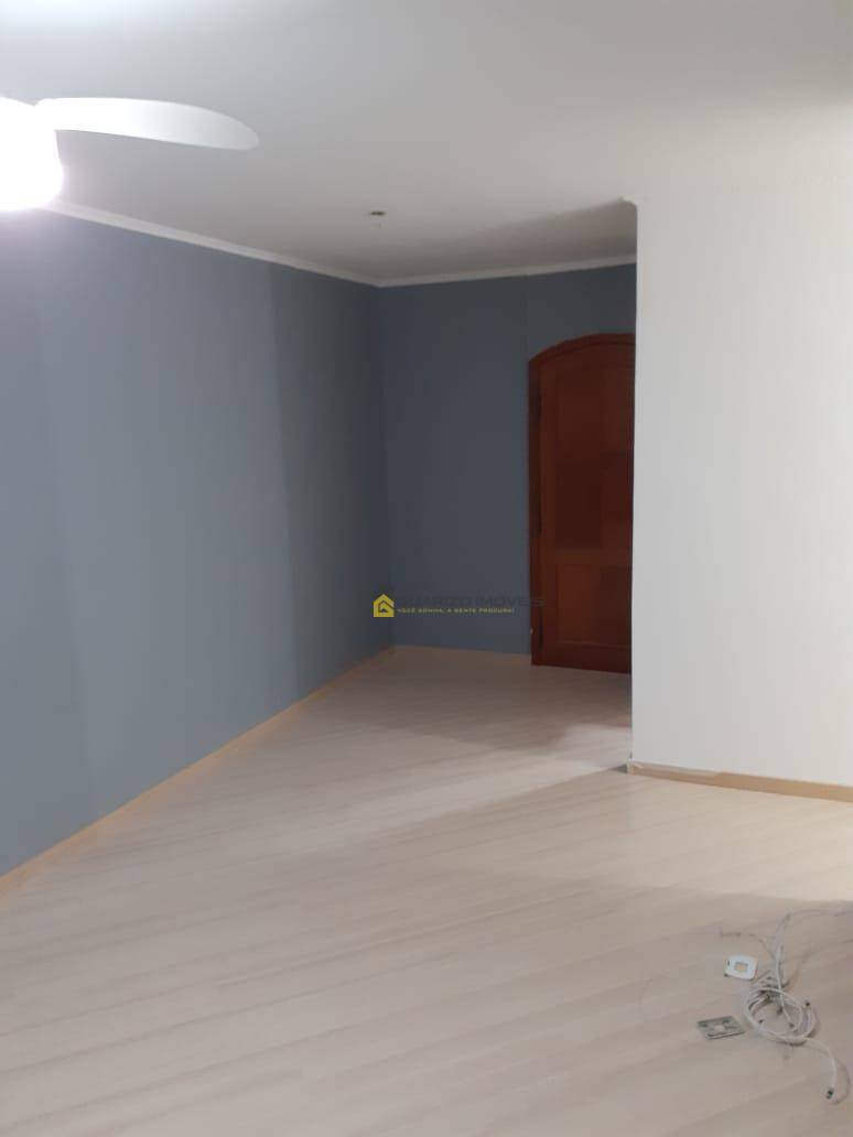 Apartamento à venda com 2 quartos, 75m² - Foto 10