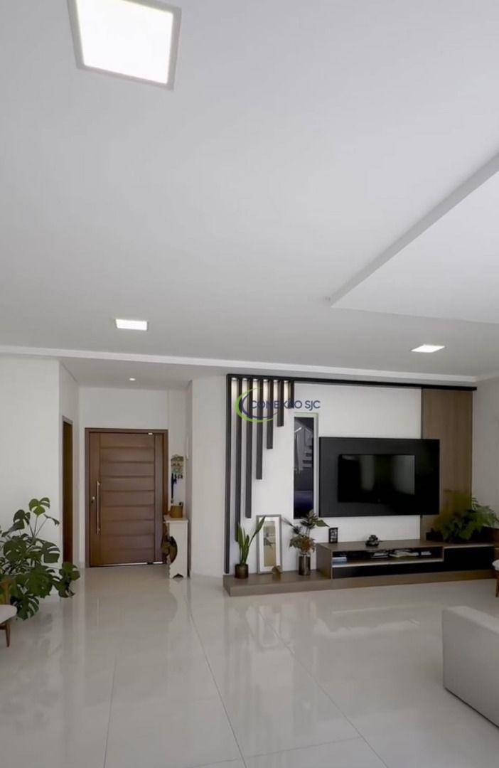 Casa de Condomínio à venda com 4 quartos, 260m² - Foto 13