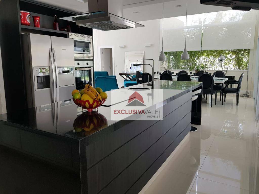 Casa de Condomínio à venda com 4 quartos, 400m² - Foto 17