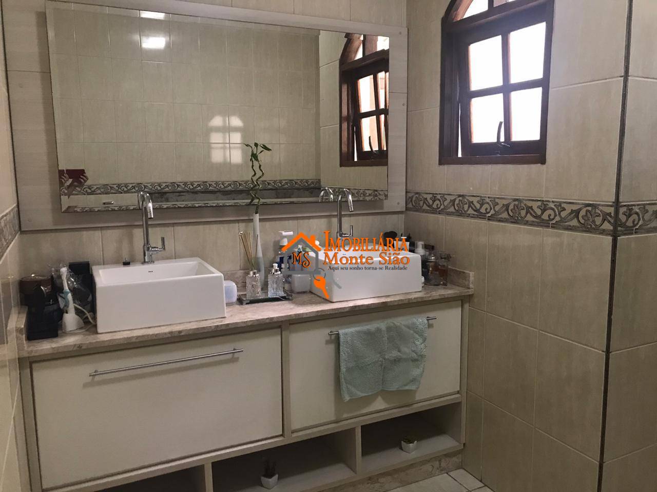 Sobrado à venda com 2 quartos, 188m² - Foto 11