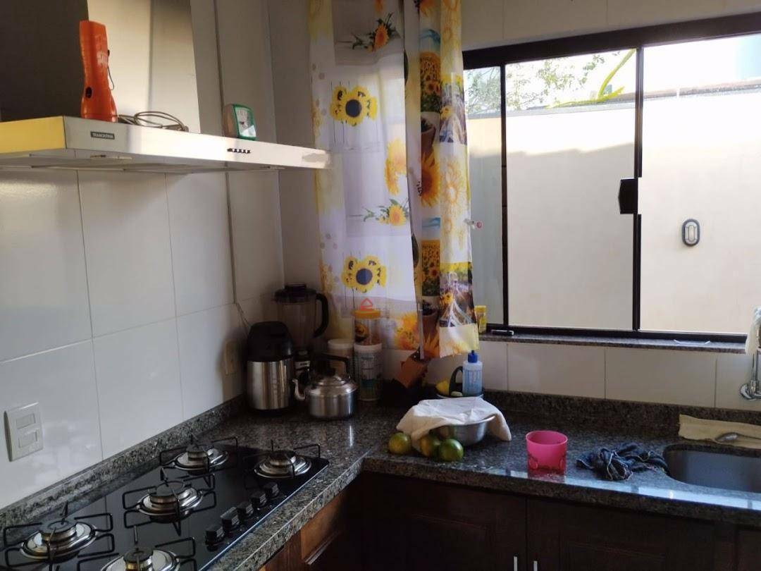 Casa à venda com 3 quartos, 177m² - Foto 10