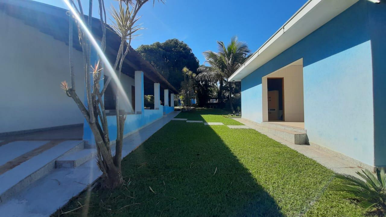 Casa à venda com 2 quartos, 250m² - Foto 1