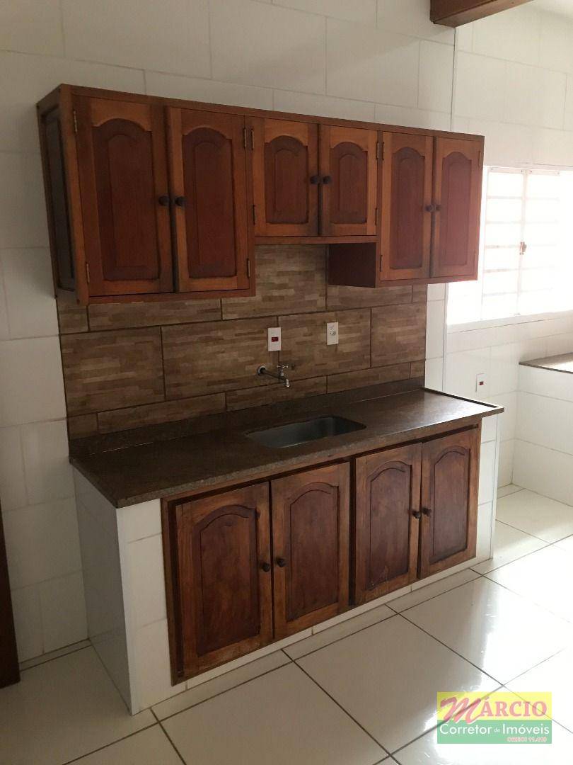 Casa à venda e aluguel com 3 quartos, 500m² - Foto 9
