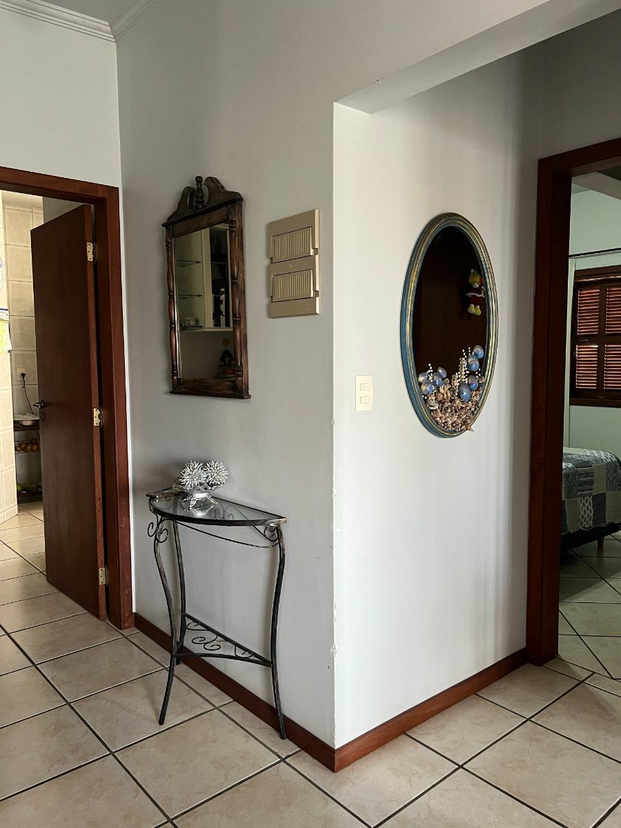 Casa à venda com 4 quartos, 329m² - Foto 12