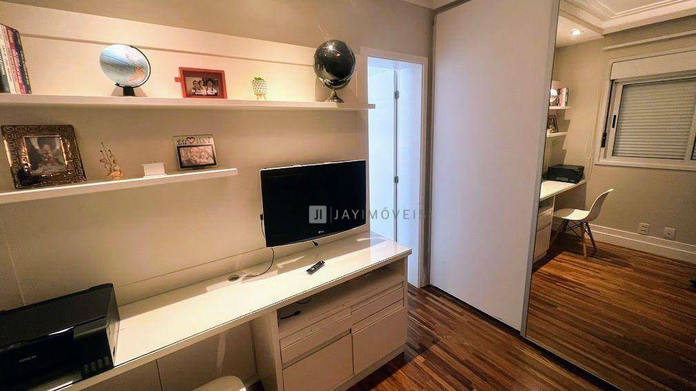 Apartamento à venda com 4 quartos, 195m² - Foto 16