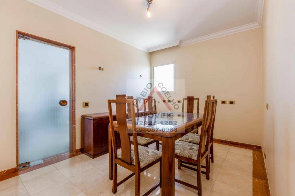 Apartamento à venda com 3 quartos, 236m² - Foto 4