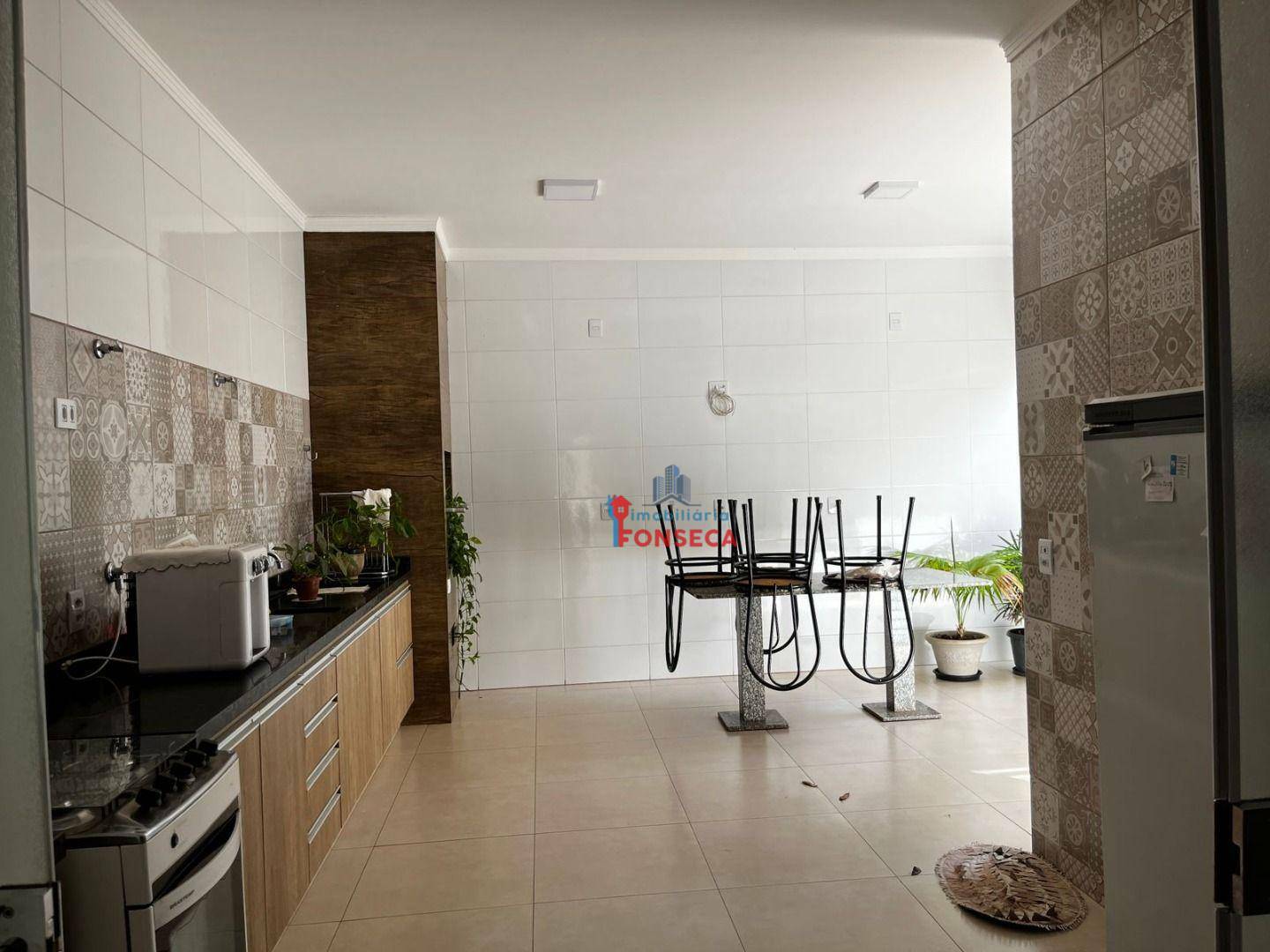 Casa à venda com 2 quartos, 351m² - Foto 11